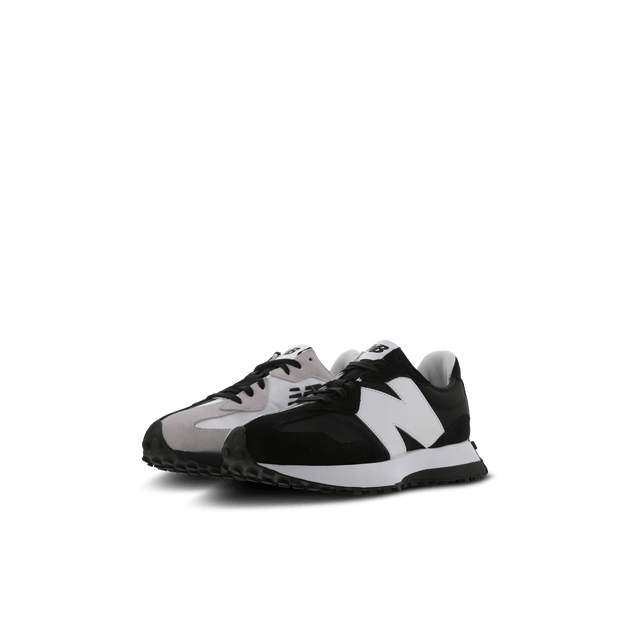 New Balance 327 black and white für nur 59,99€ inkl. Versand statt 99,99€