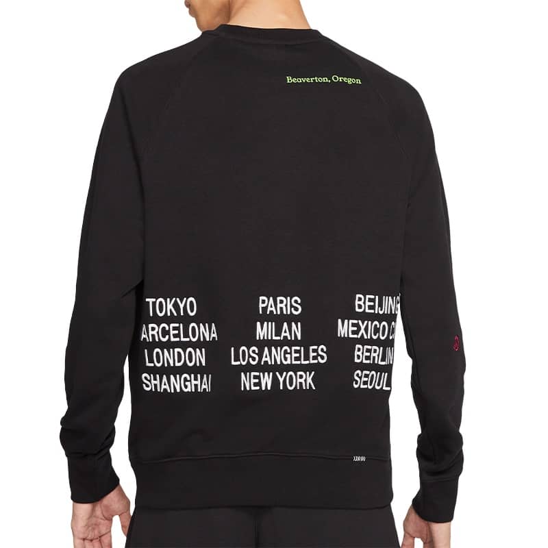 Nike Sportswear World Tour Crew FT für nur 38,99€ inkl. Versand statt 46,34€