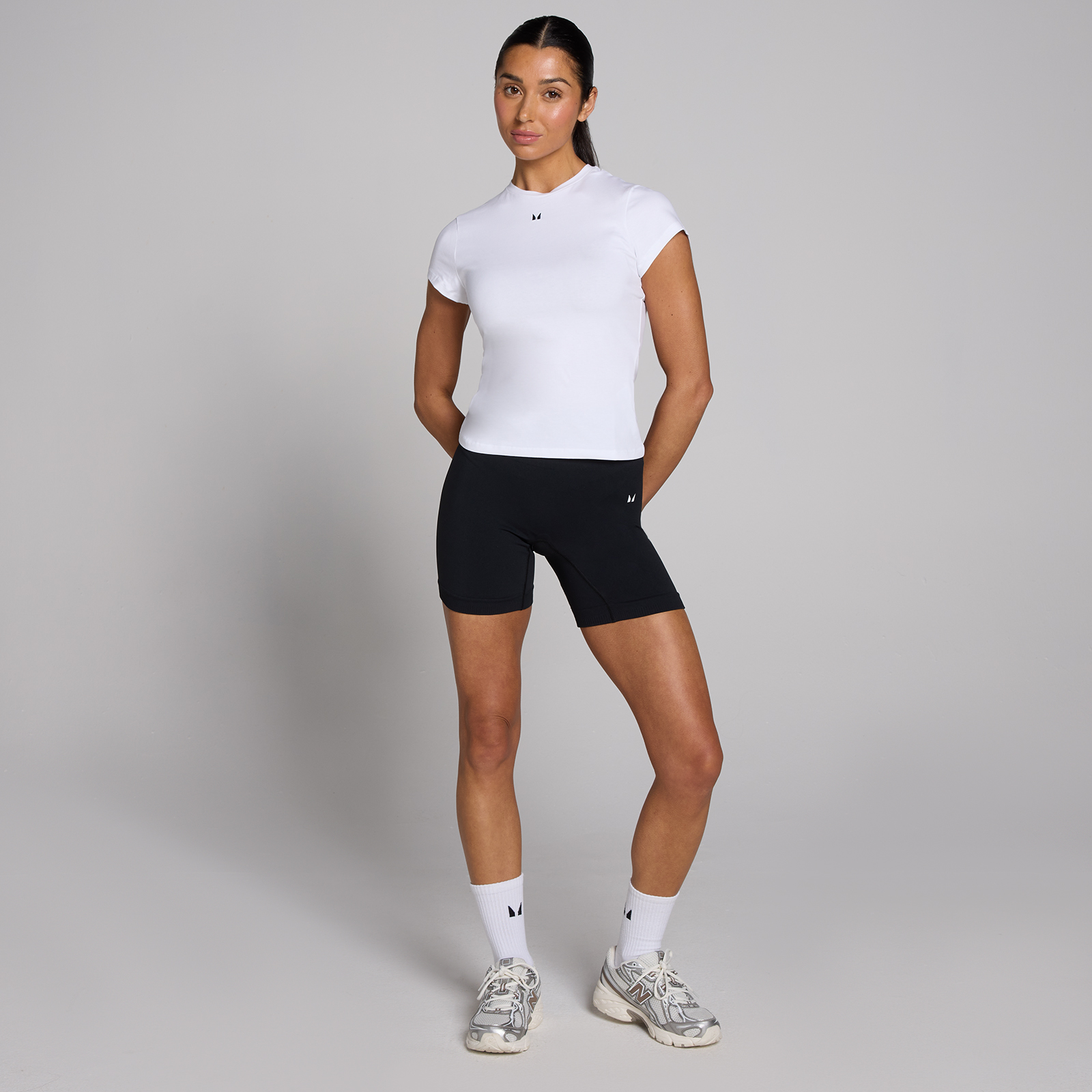 MP Damen Basics Körperbetontes Kurzarm-T-Shirt – Weiß - XS – Bild 3