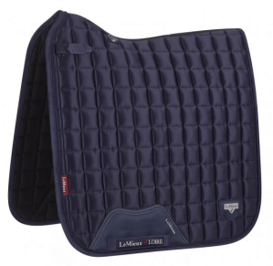 LeMieux Schabracke LM Loire Classic Satin Dressage Square Dressurschabracke Navy L / Warmblut | kavalio - für mich und mein Pferd