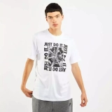 Nike Photo Print T-Shirt Back To School für nur 21,99€ inkl. Versand statt 28,9€