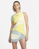 NikeCourt Dri-FIT Slam Damen-Tenniskleid für nur 66,47€ inkl. Versand statt 94,99€